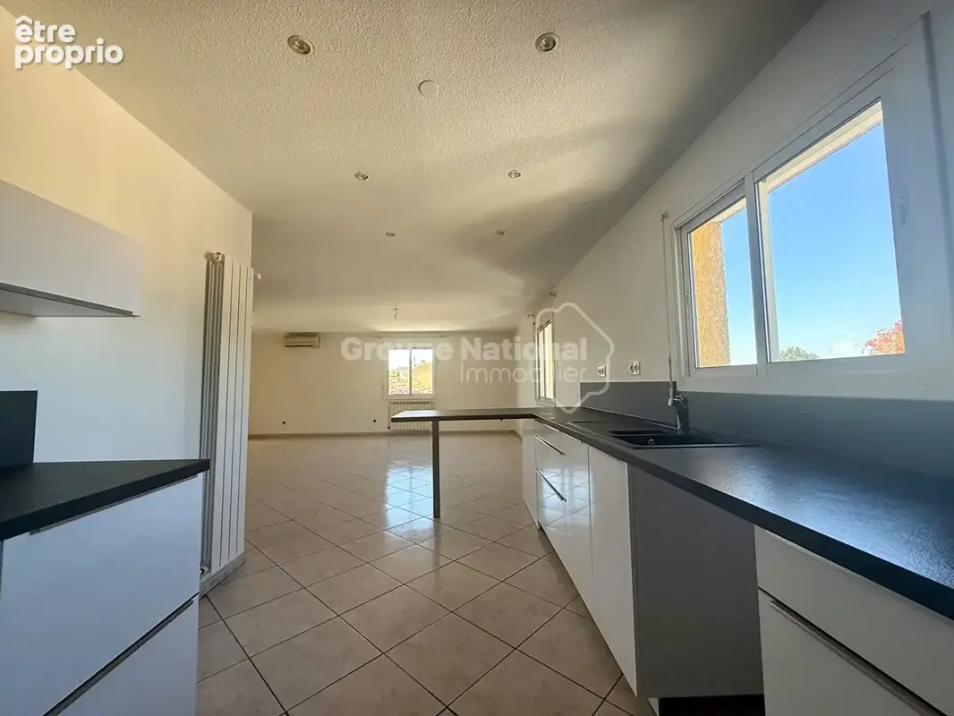 Maison Saint Just 8 pièces 209 m2 habitable - photo 4