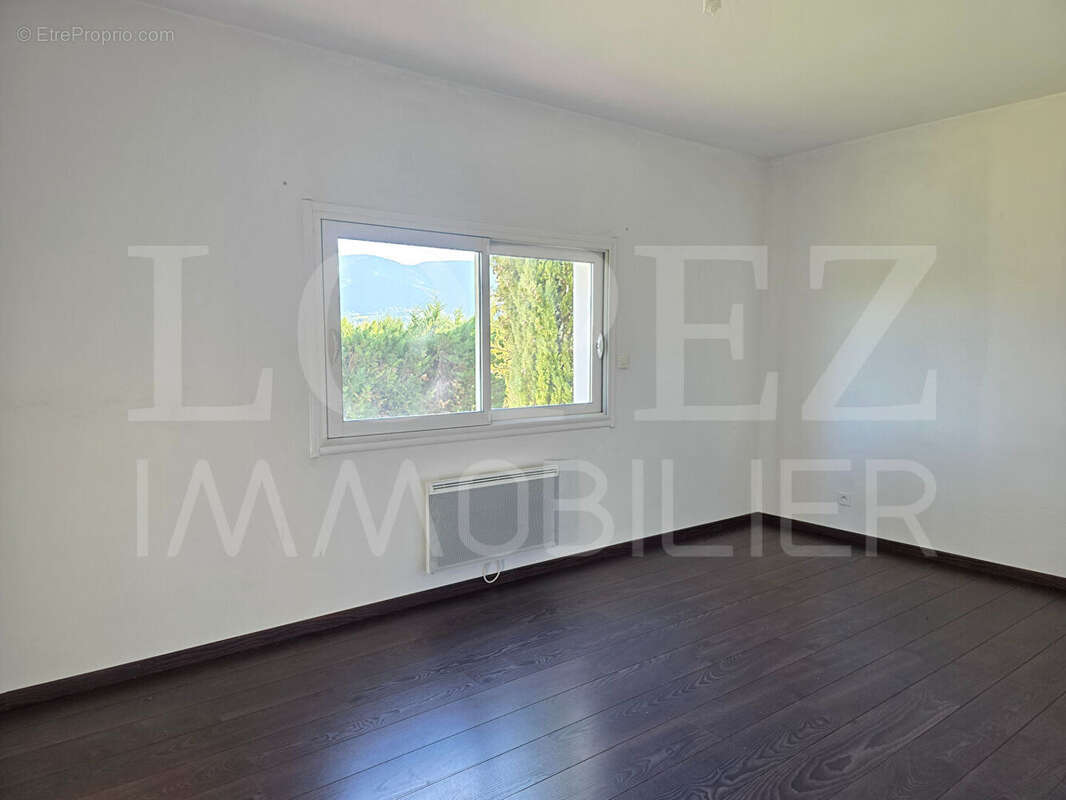 Maison à PAYRIN-AUGMONTEL