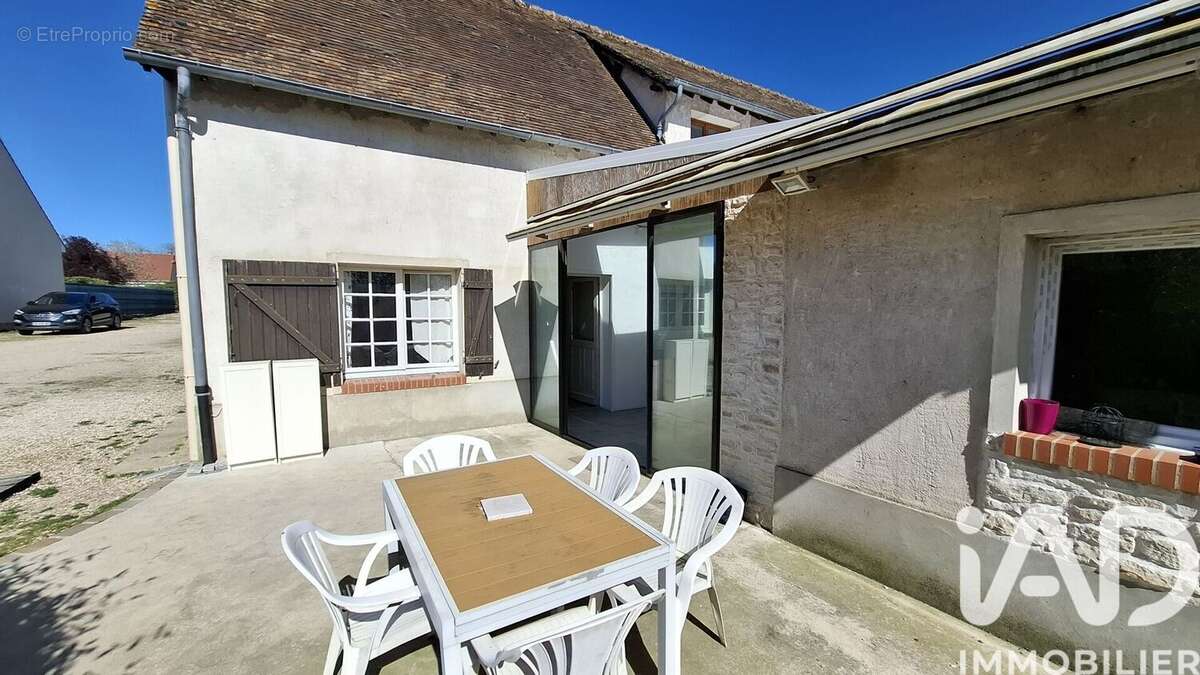 Photo 2 - Maison à MAULETTE
