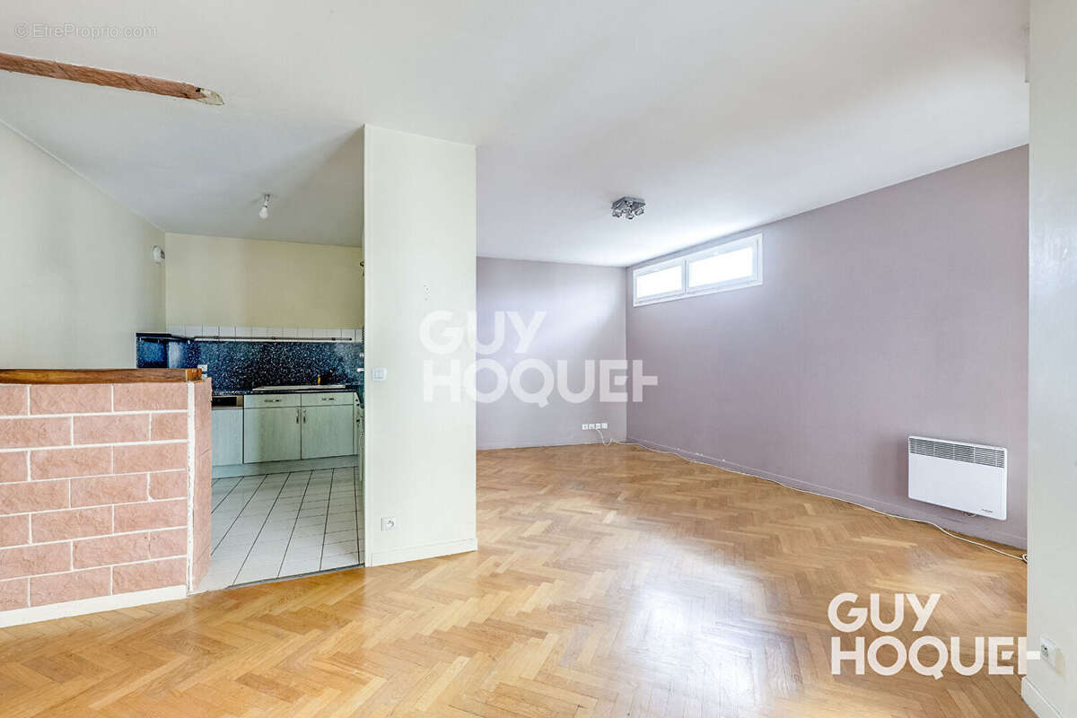 Appartement à ROSNY-SOUS-BOIS