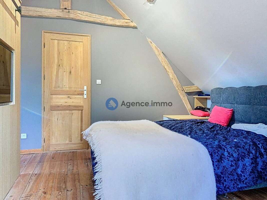 Maison à SOUVIGNE