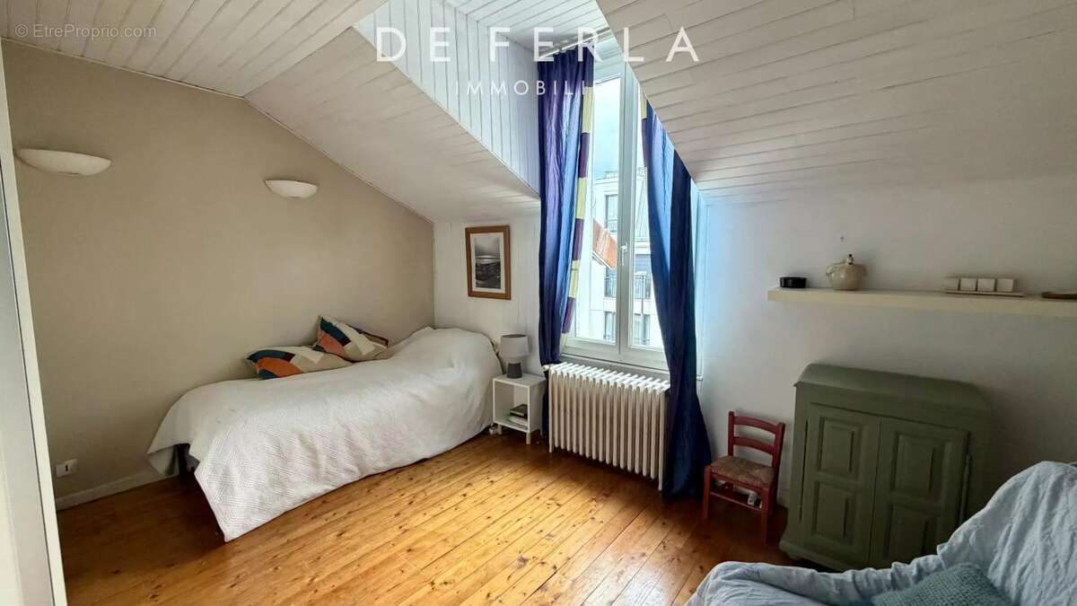 Appartement à SURESNES