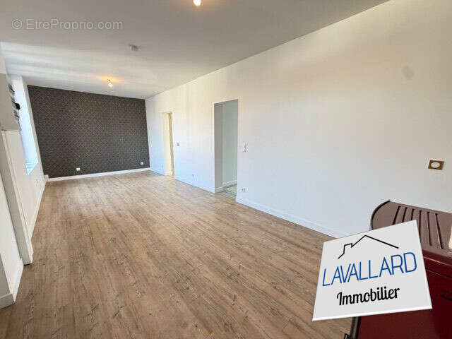 Maison à VILLERS-BRETONNEUX