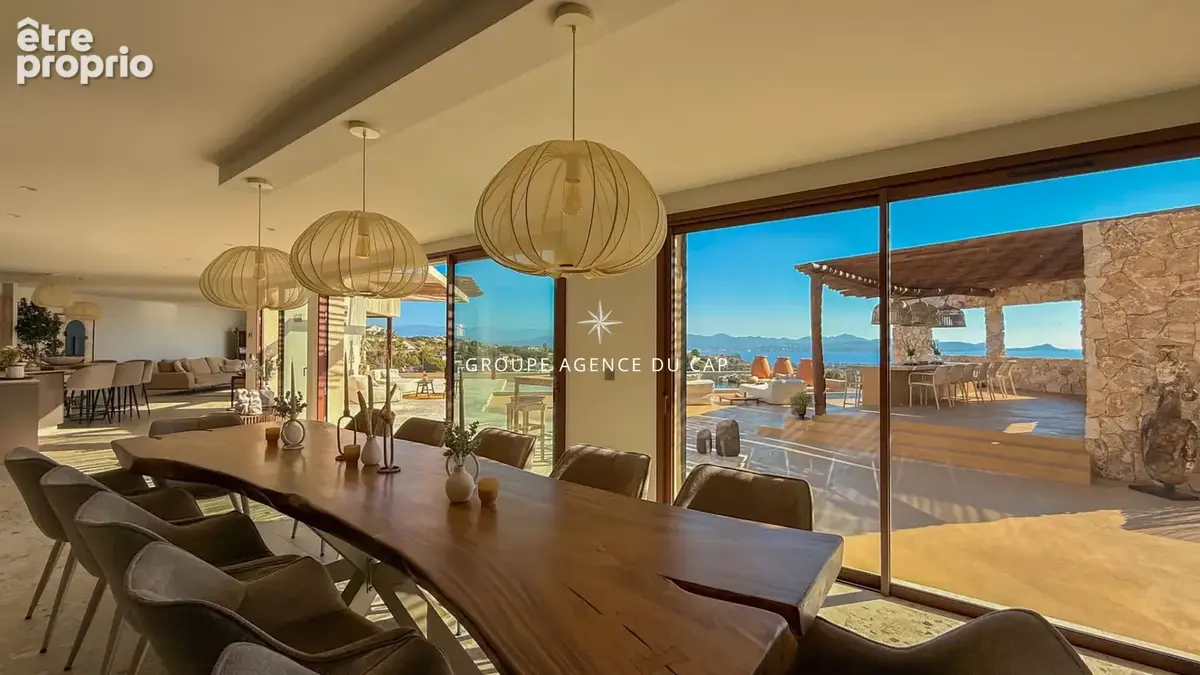 Les issambres villa vue mer panoramique 7 pieces avec piscine cuisine d ete garage 4 voitures - photo 8