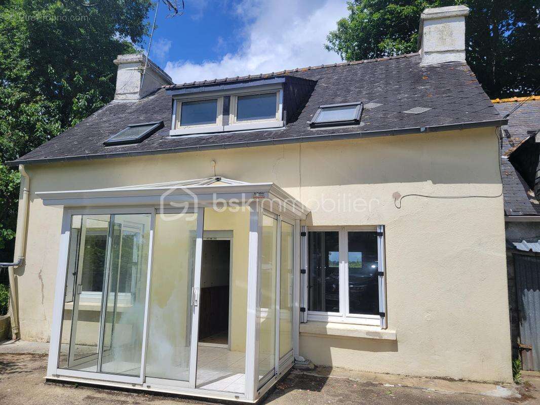 Maison pleine de charme à Trévé - 61 m² avec dépendances et potentiel d’évolution - photo 4