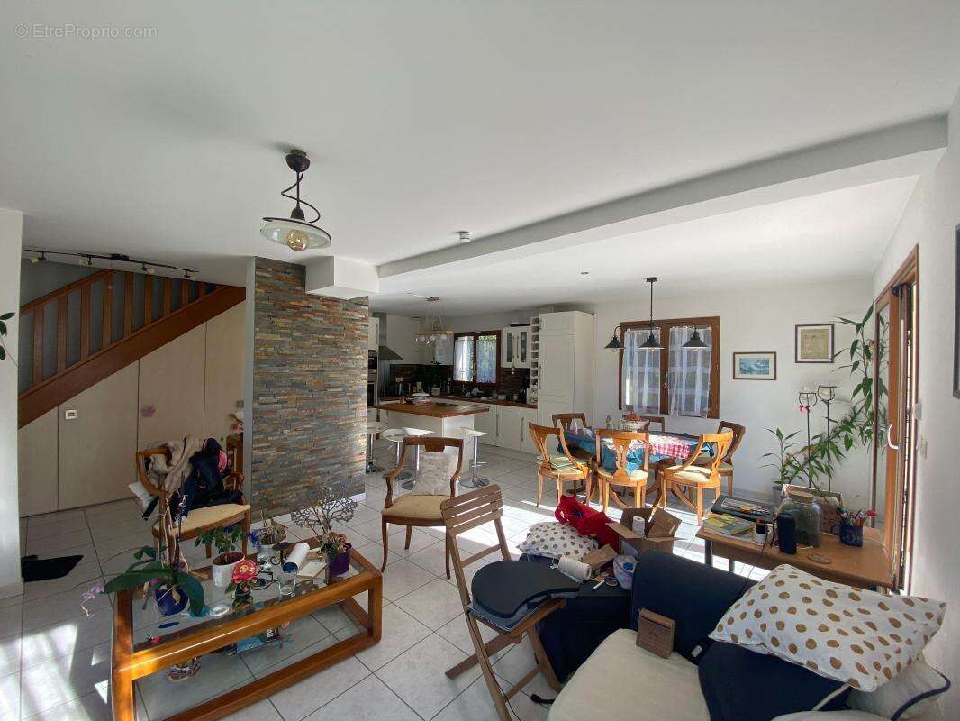 Maison à SAINT-JEAN-DE-MOIRANS