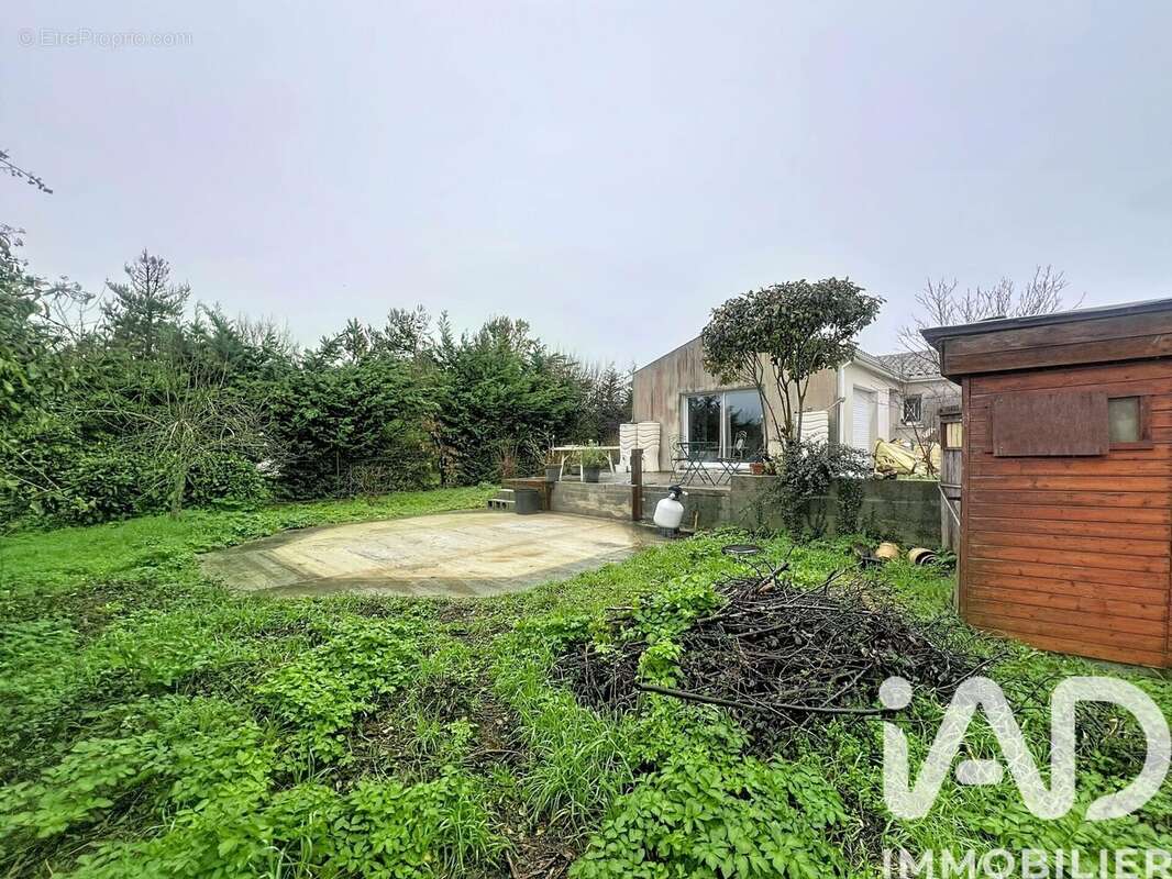 Photo 2 - Maison à CHARRON