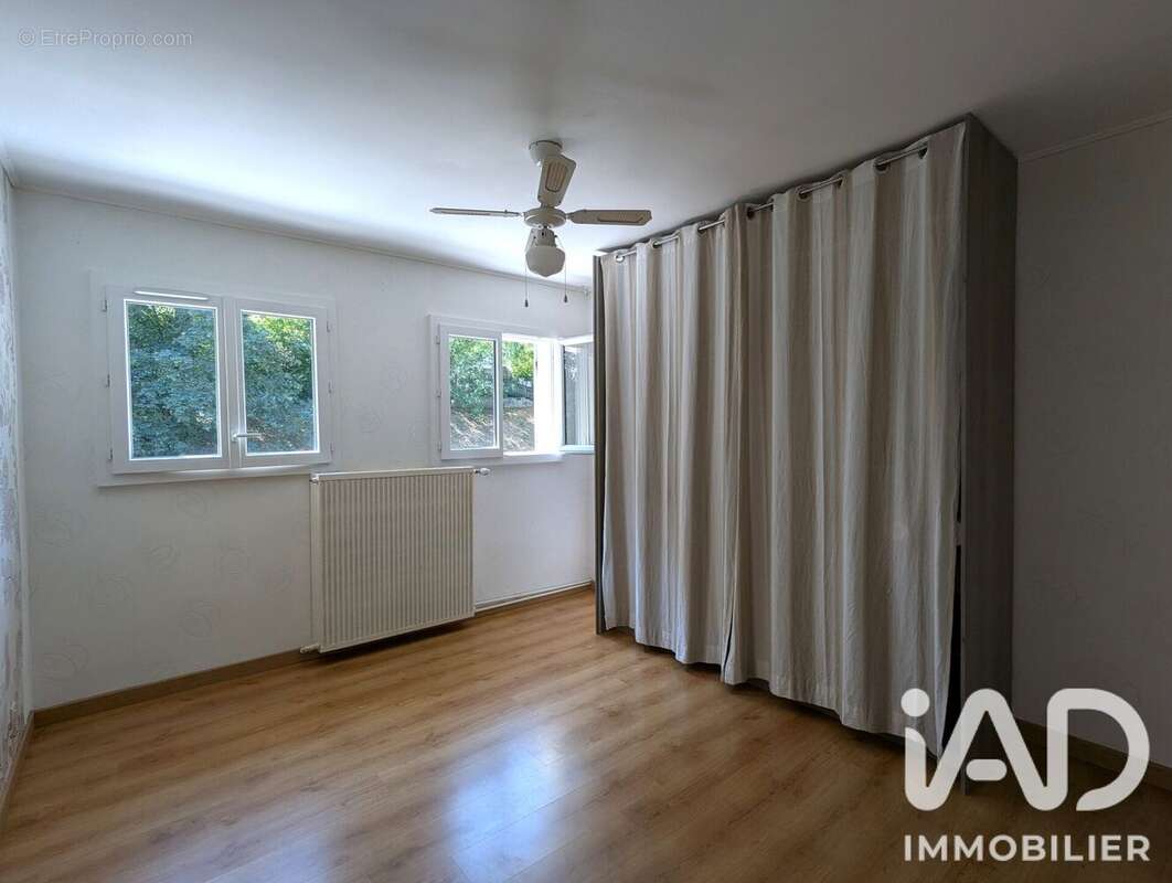Maison 141 m² à Gasville-Oiseme  - photo 7