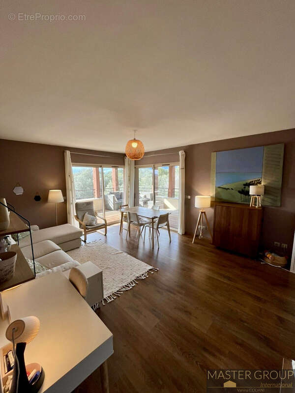 Appartement T3 en dernier étage avec terrasse de 60 m2, garage et environnement privilégié - photo 4