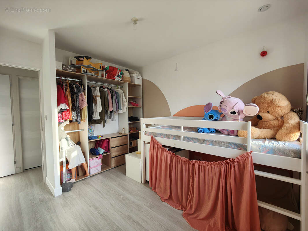 Maison à VERSAILLEUX