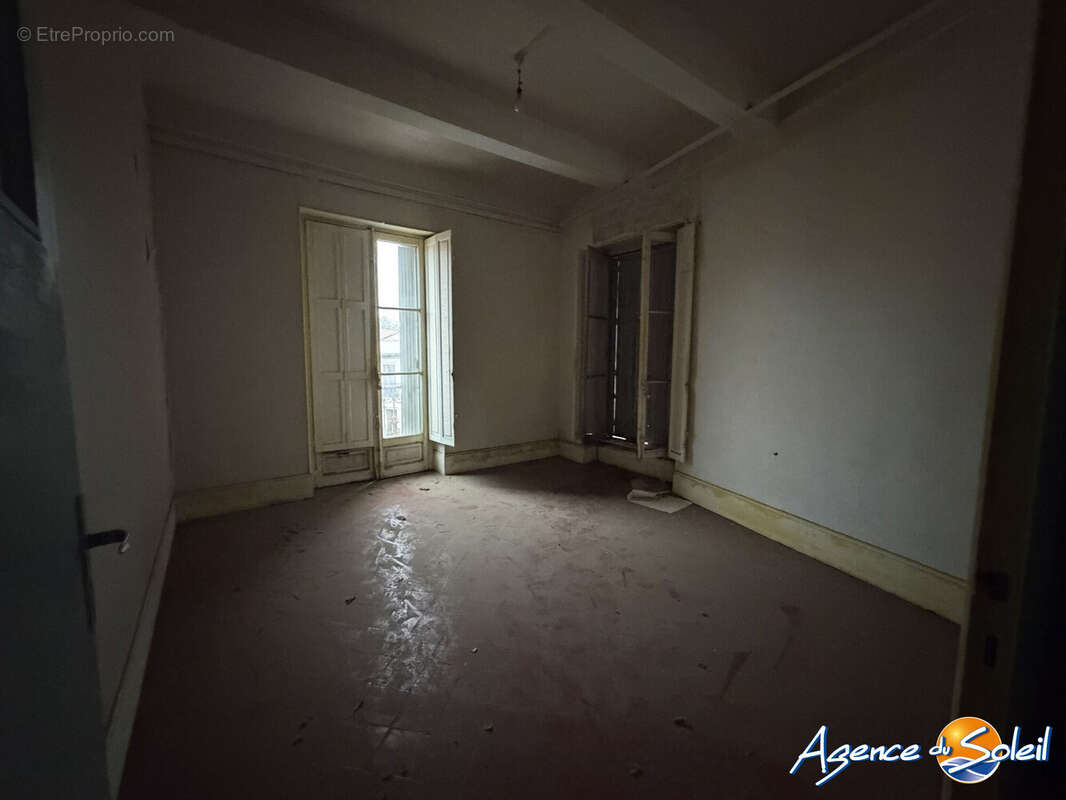 Appartement à LEZIGNAN-CORBIERES