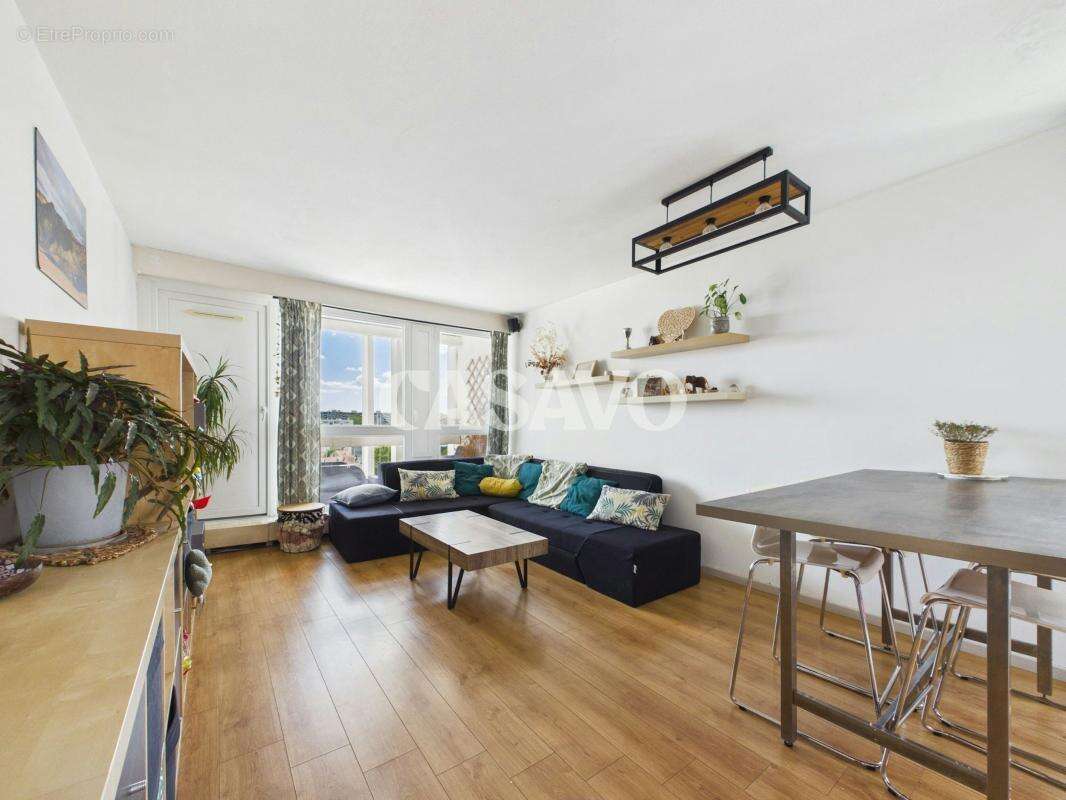 Vente Appartement 4 pièces de 77m² - 69100 Villeurbanne - photo 11