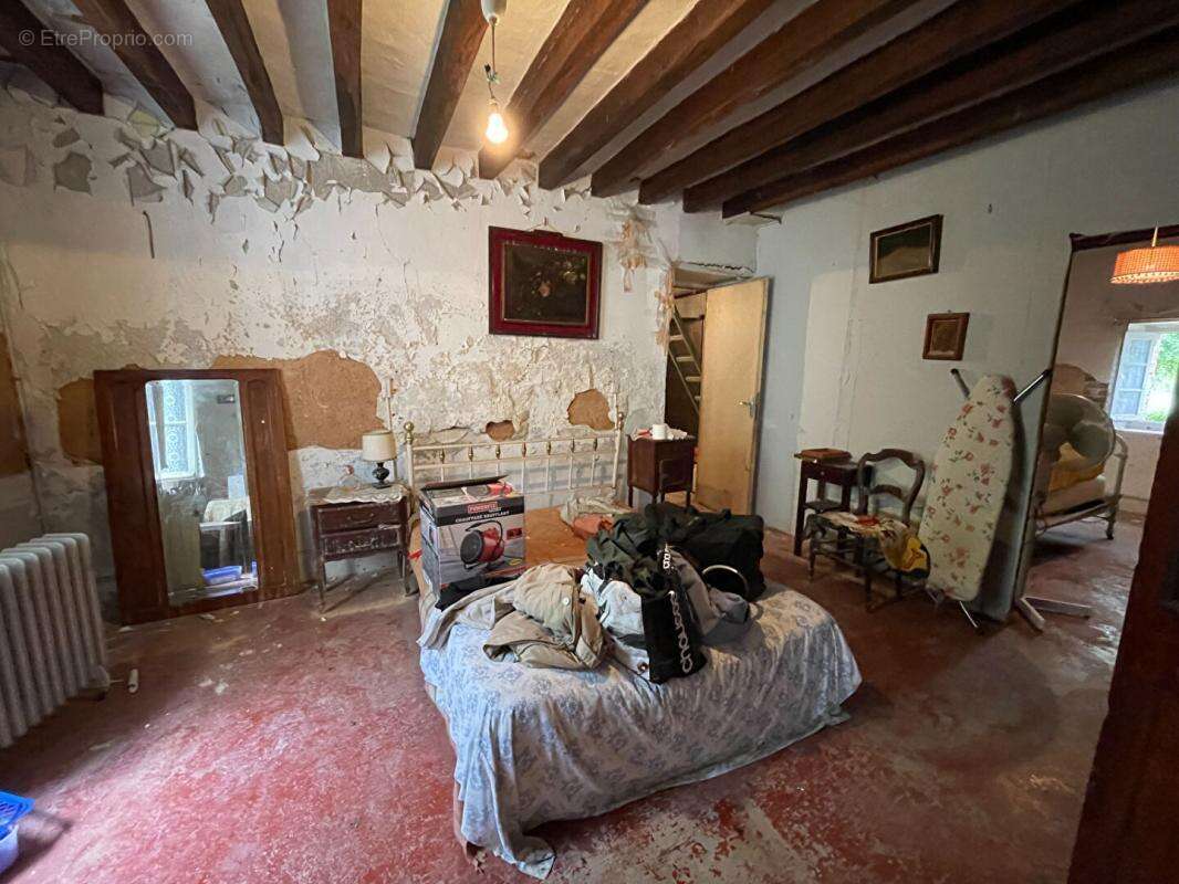 Maison à LA CHAPELLE-SUR-AVEYRON