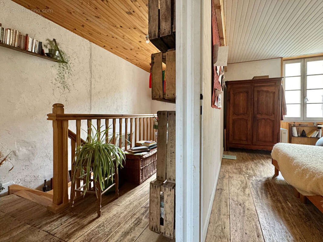 Maison à SURGERES