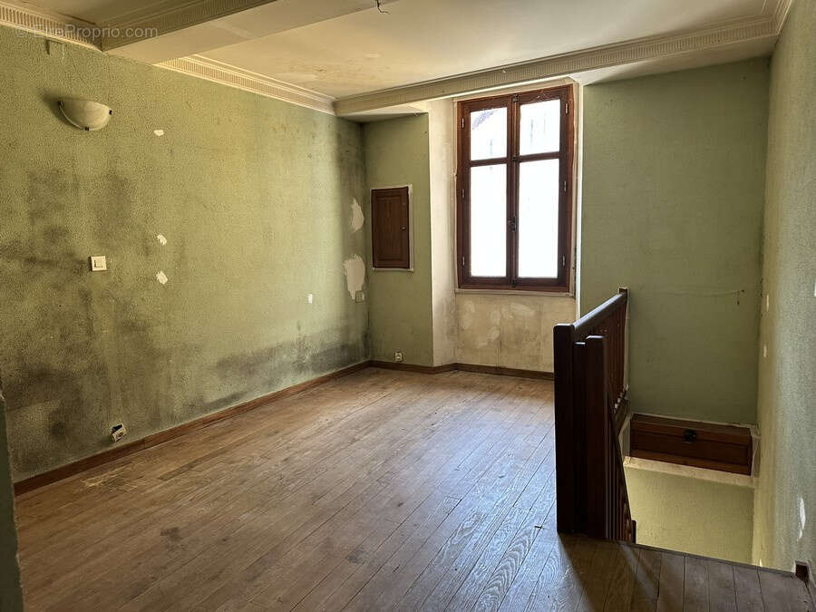 Appartement à ROQUEBILLIERE