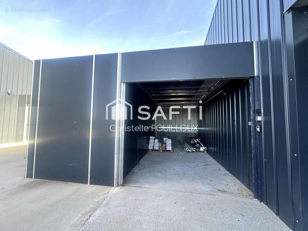 Photo 4 - Parking à BENET