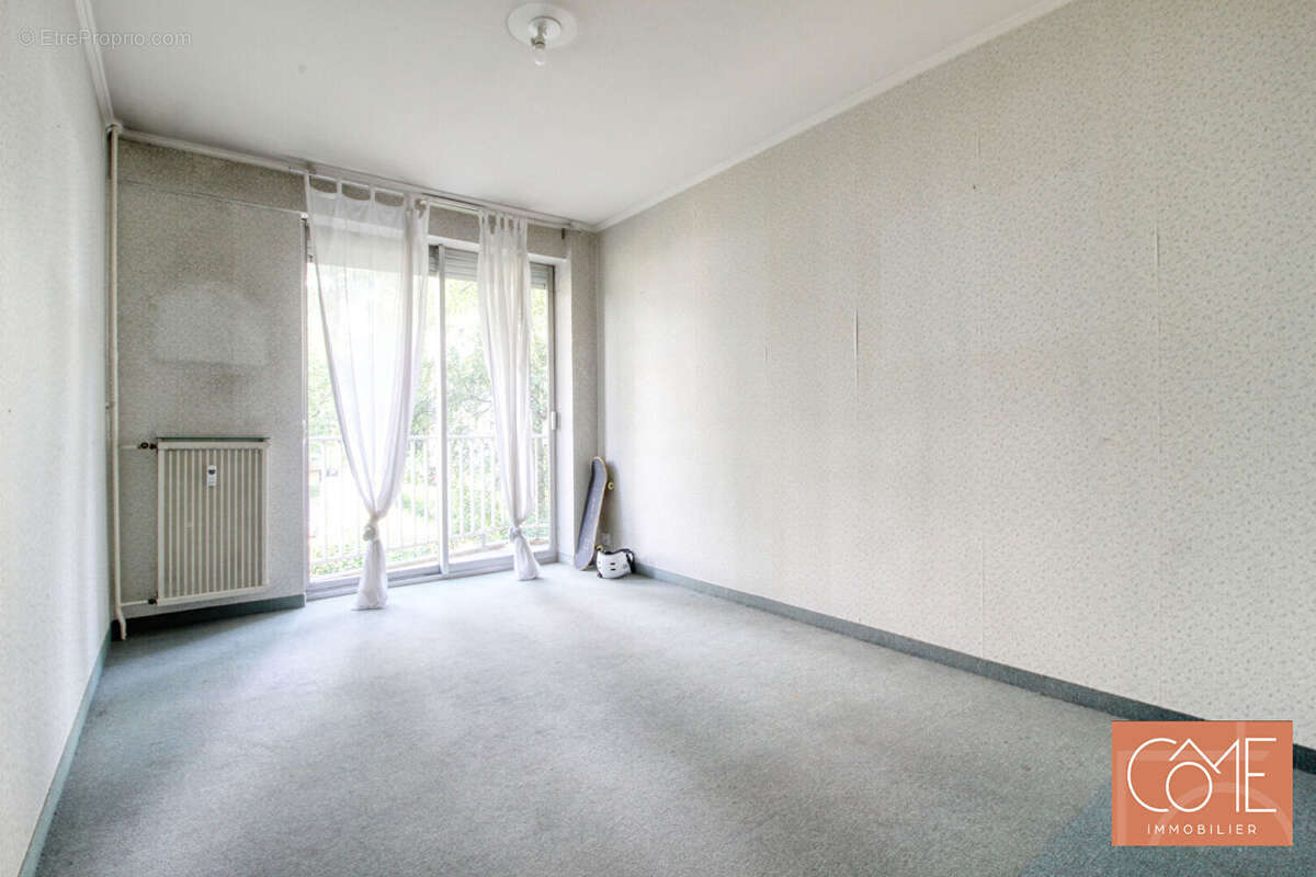 À vendre en exclusivite chez côme immobilier -quartier le blosne - t4 de 80m²- beau potentiel de renovation- parking sous-sol - photo 4