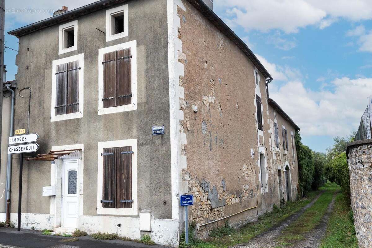 Photo 2 - Maison à LA ROCHEFOUCAULD