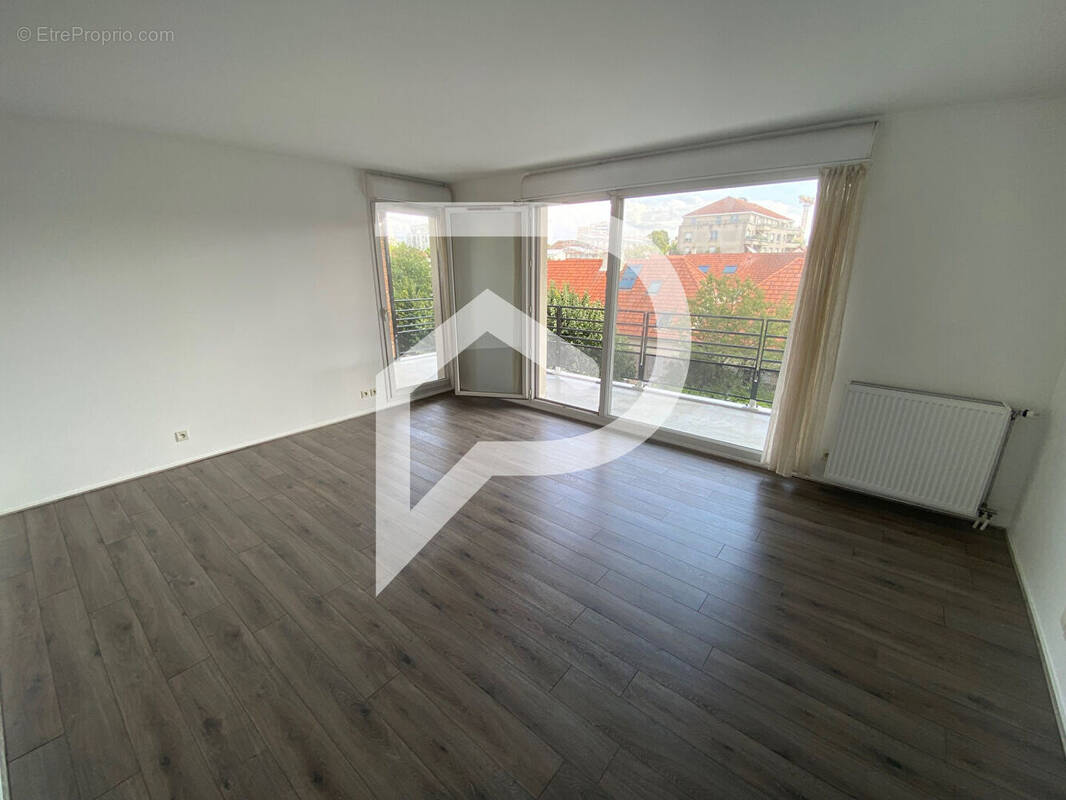 Appartement à COLOMBES