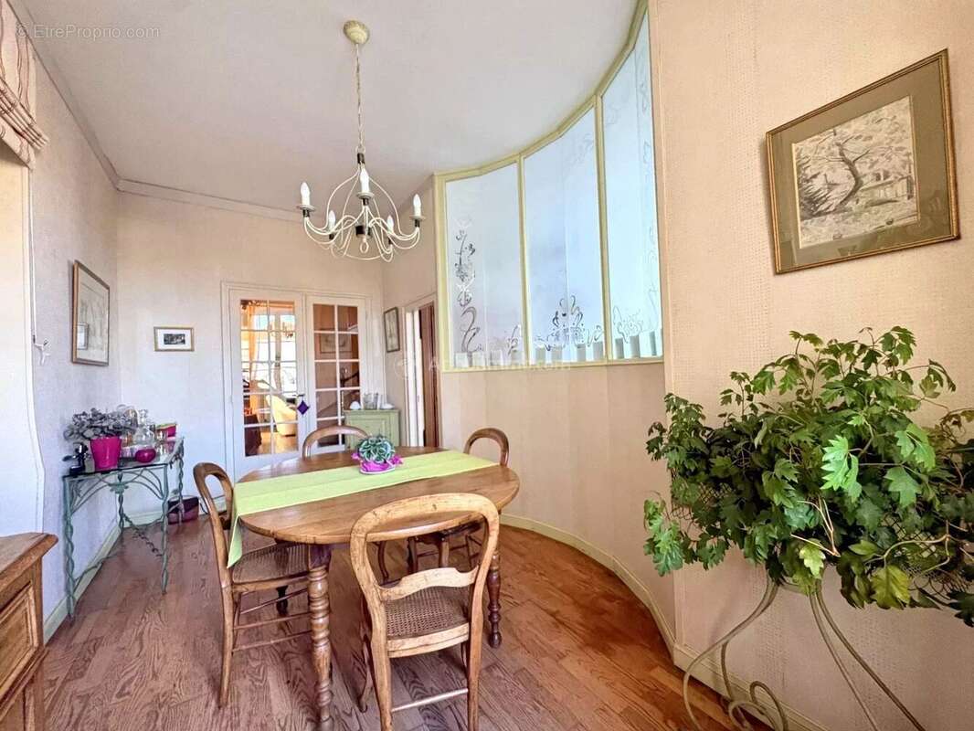 Maison à MONTRY