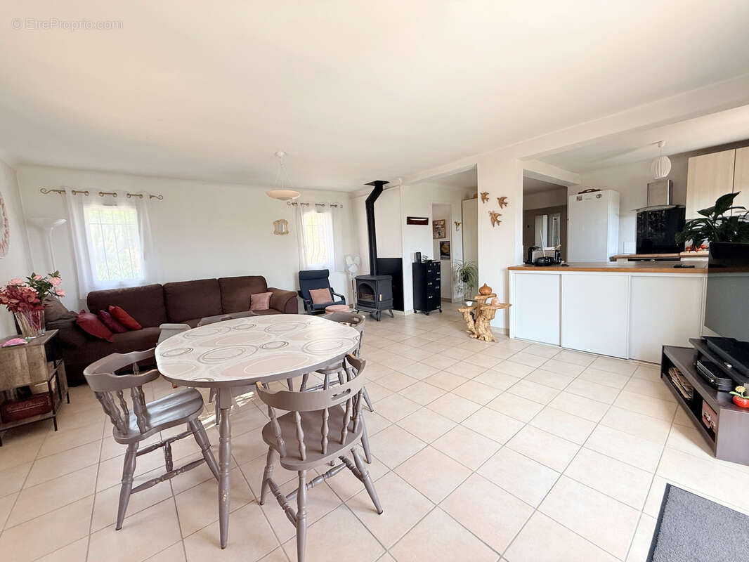 EXCLUSIVITE SEILLANS, Proche village à pied, Villa 3 pièce(s) Garage Terrain 1500m2 Vue Panoramique - photo 7