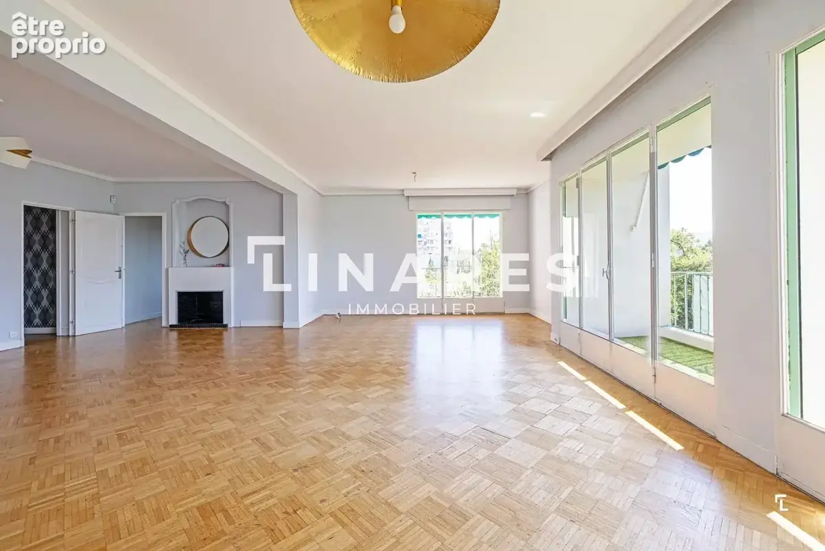 L'ÉCRIN DU PARC - Appartement T6 de 174m² + 2 Terrasses + Loggia - 13008 - photo 4