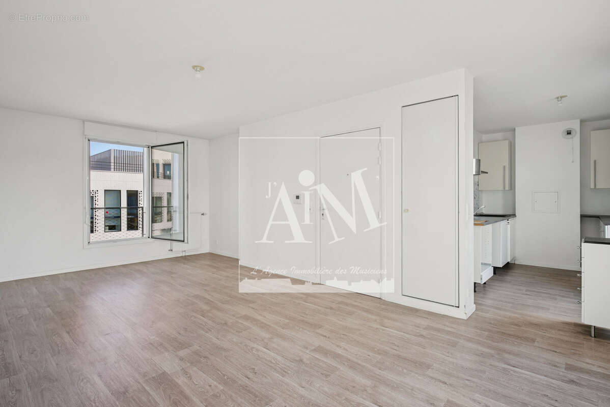 Appartement à NANTERRE