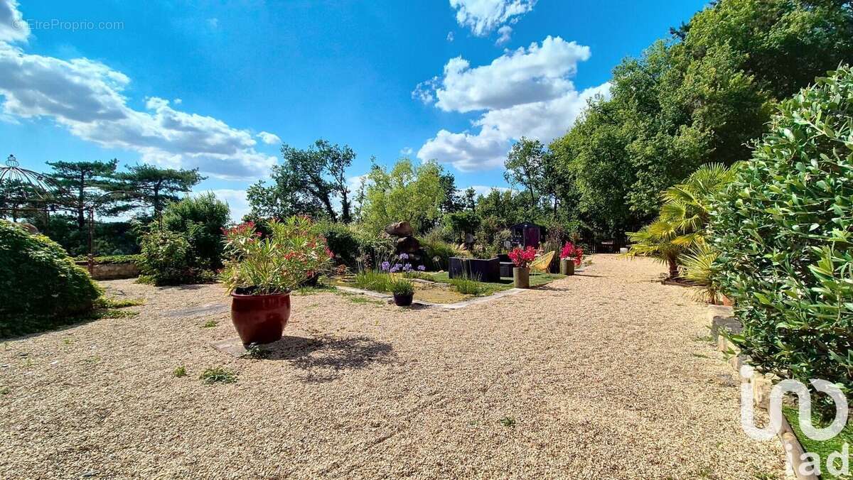 Photo 8 - Maison à ETRECHY