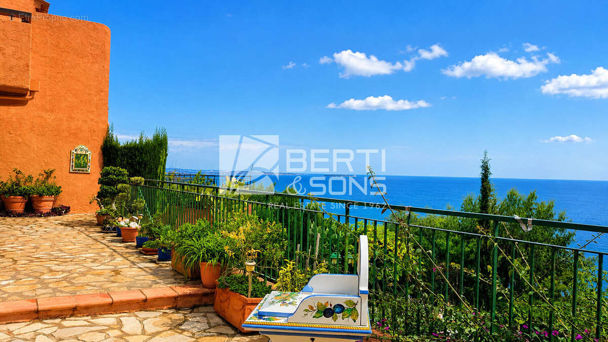 Appartement à THEOULE-SUR-MER
