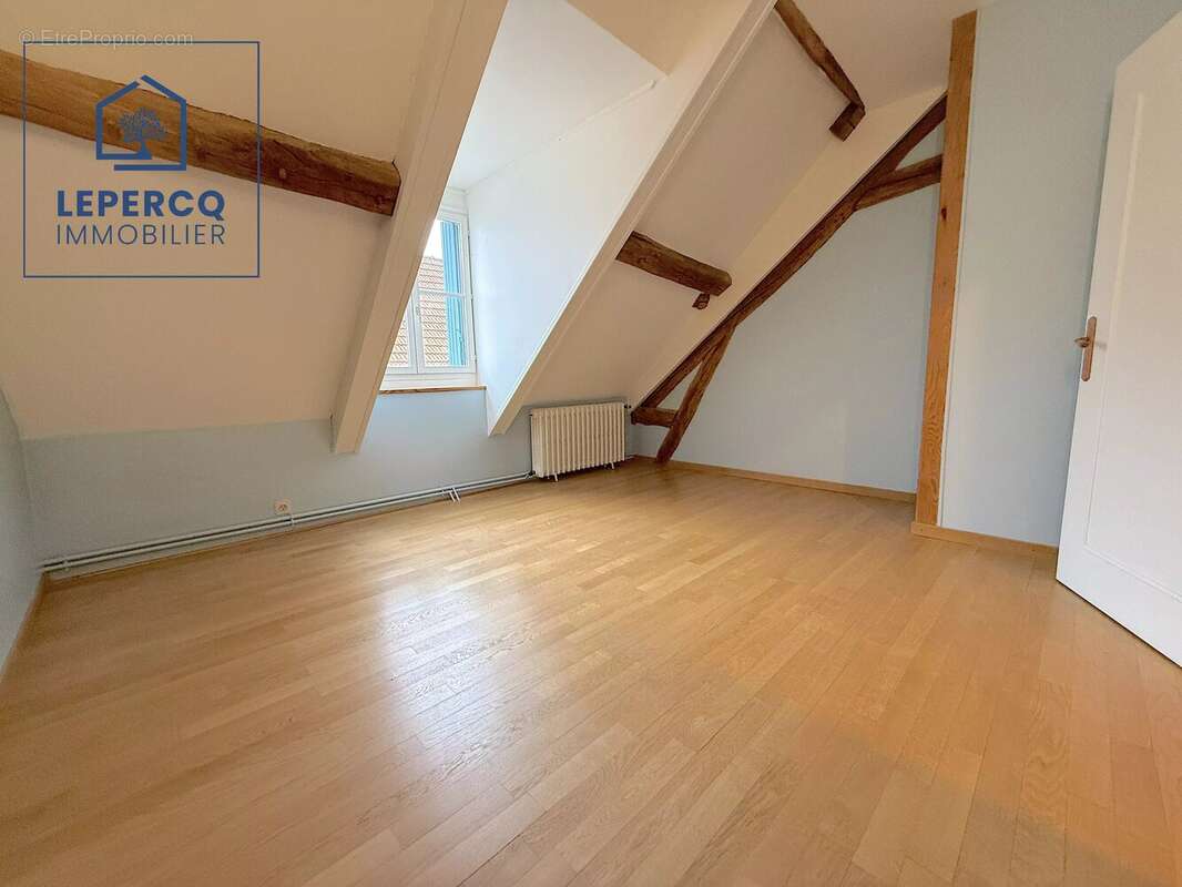 Maison à NANTEUIL-LE-HAUDOUIN