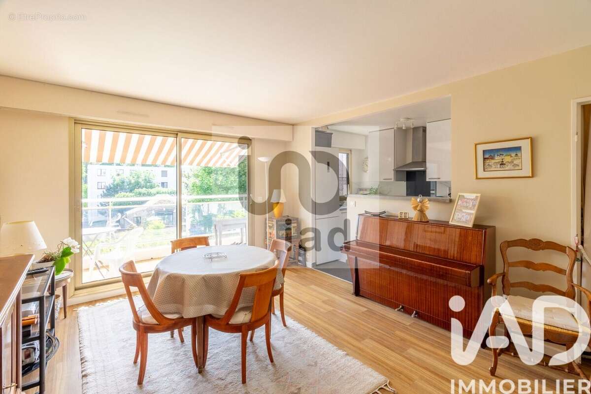 Photo 2 - Appartement à VERSAILLES