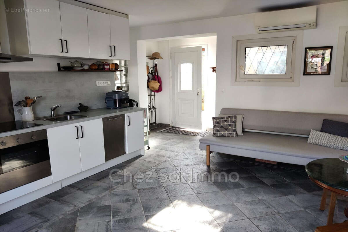 Appartement à VILLENEUVE-LOUBET