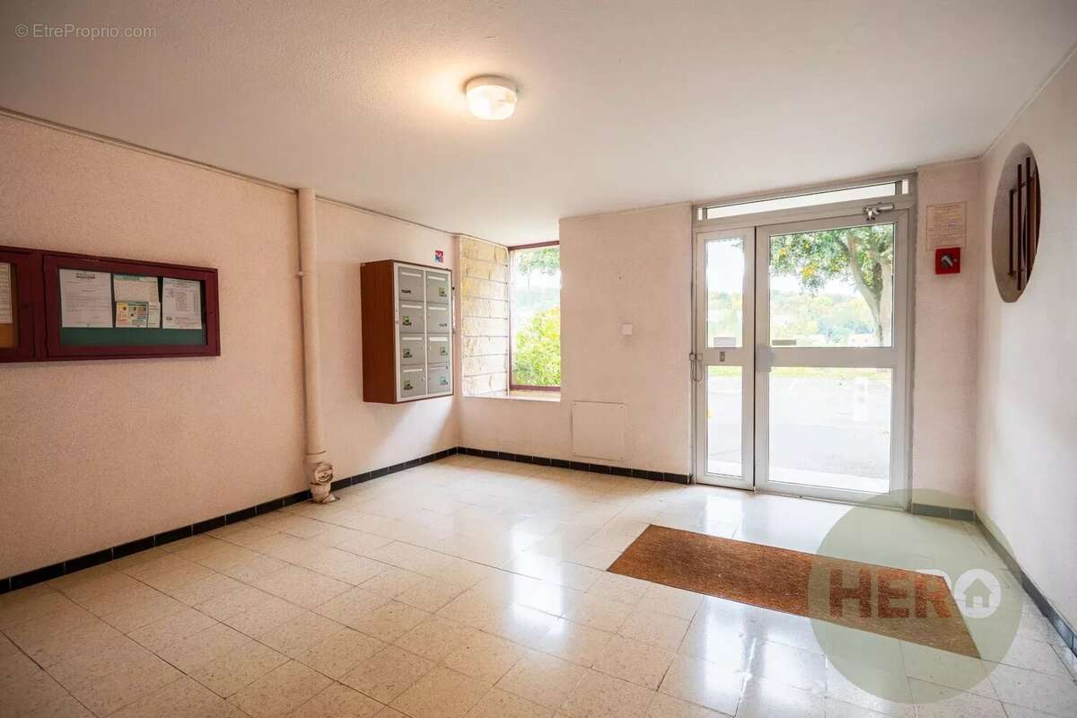 Appartement à BEYNES