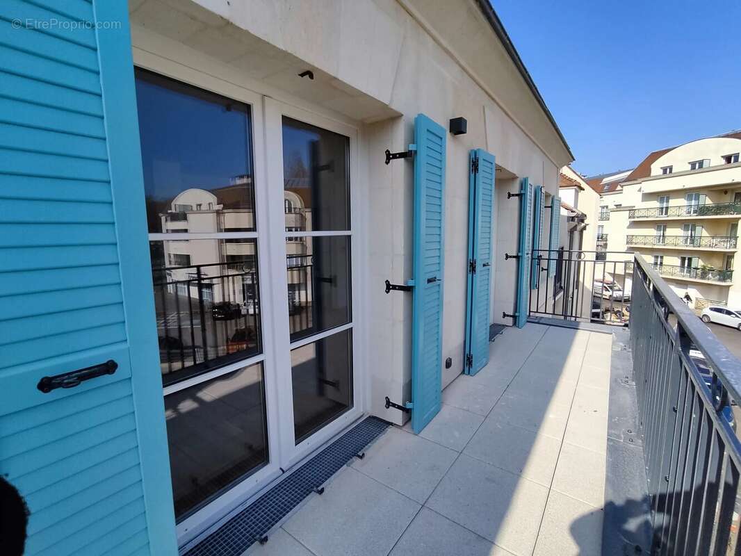 Appartement à LAMORLAYE