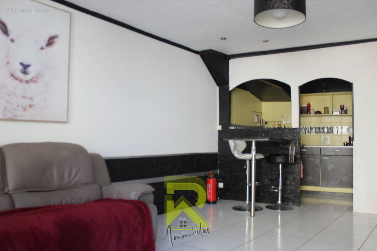 Maison à COLOMBIERS