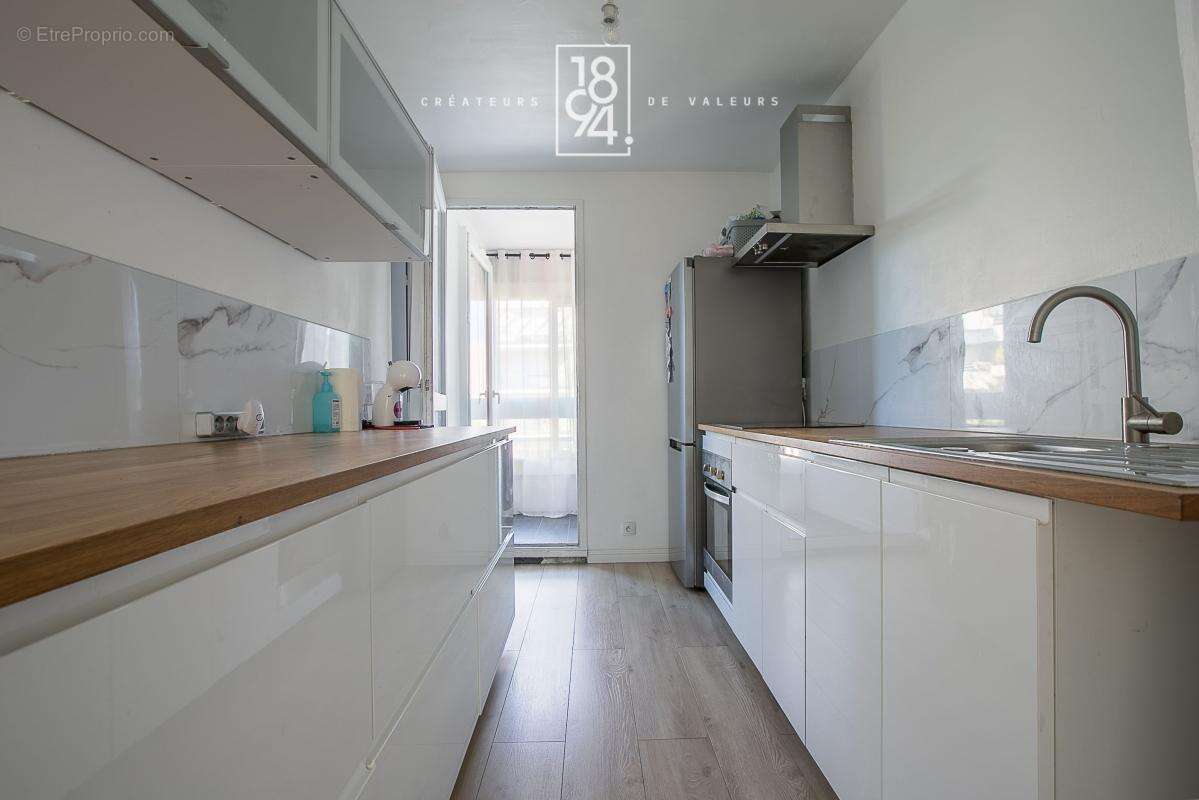 Appartement à MARSEILLE-11E