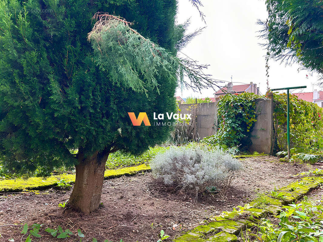 Appartement à NEUVES-MAISONS