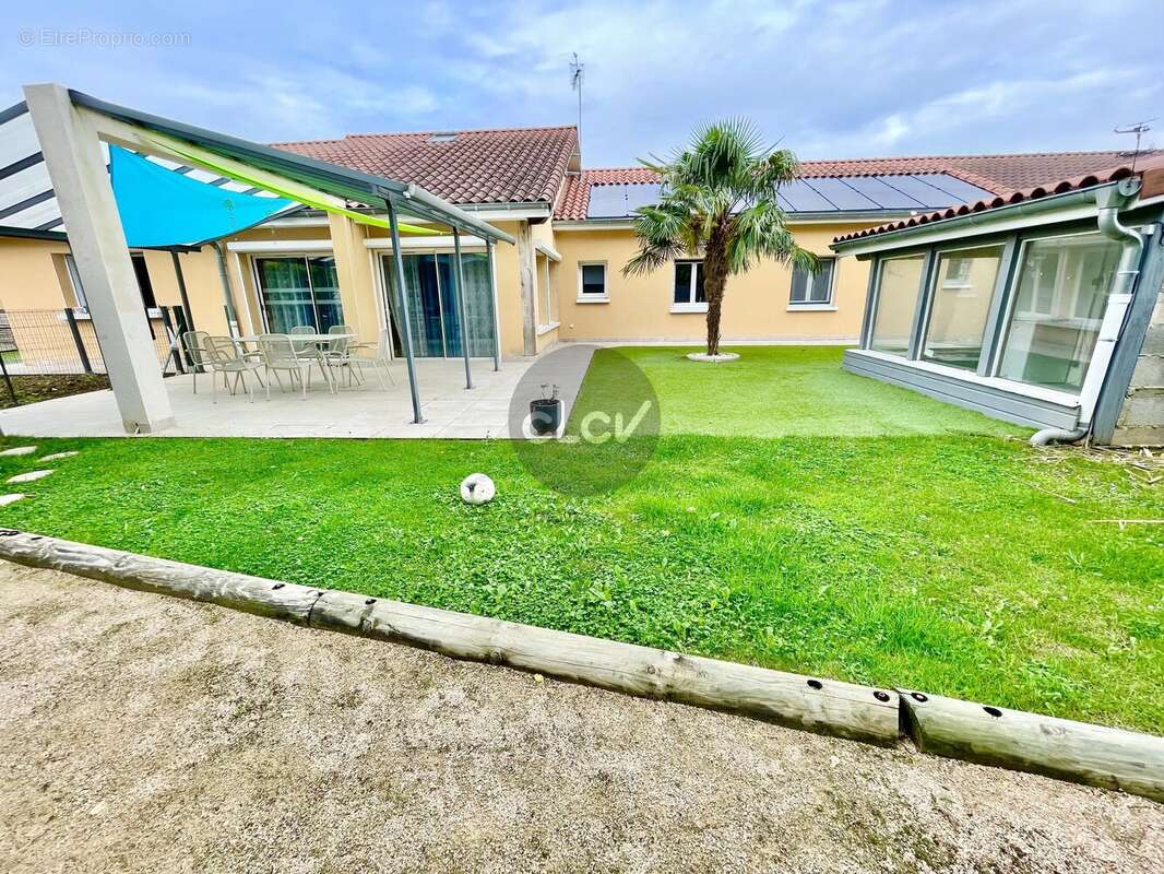 Maison à CHEVROUX