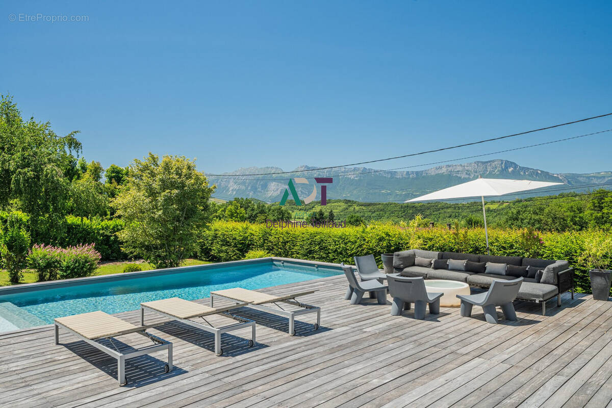 Maison à VAULNAVEYS-LE-HAUT