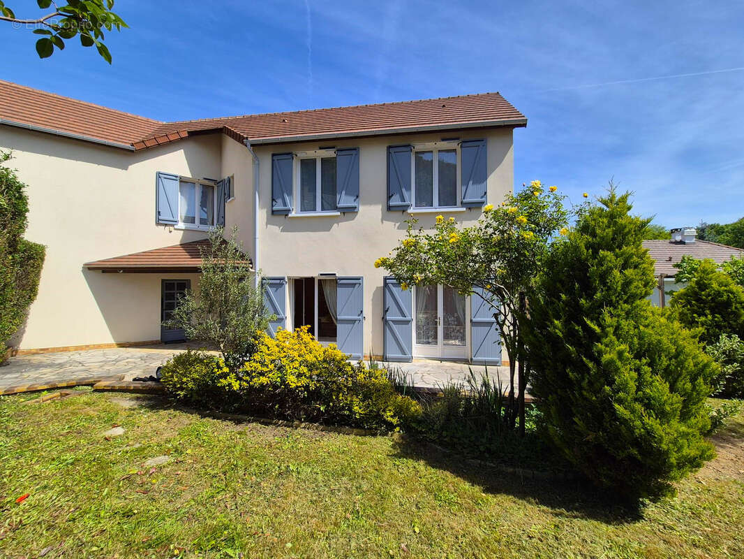 Maison à JOUY-EN-JOSAS