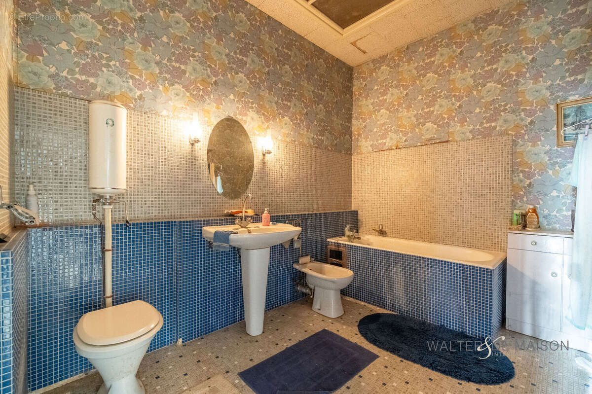 Maison à CHERVES-RICHEMONT