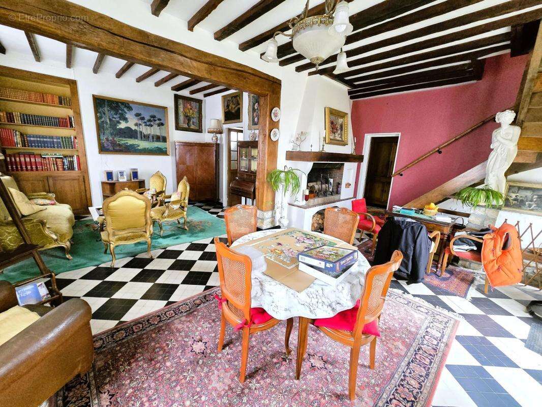 Maison à SAINVILLE