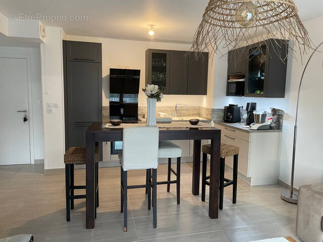 Appartement à SAINT-CYR-SUR-MER