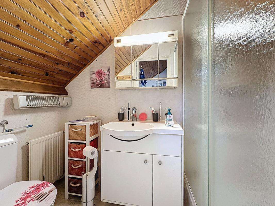 Maison à LA GACILLY