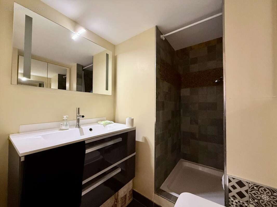 Appartement à PARIS-2E