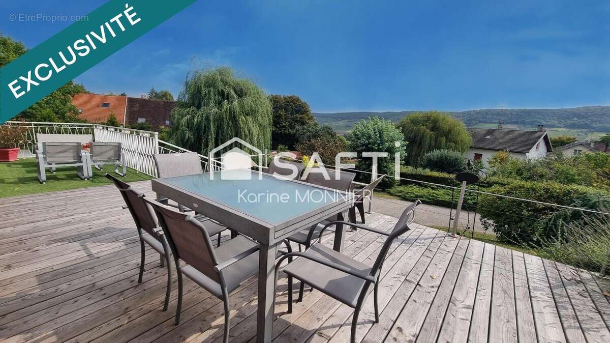 Photo 3 - Maison à LONS-LE-SAUNIER