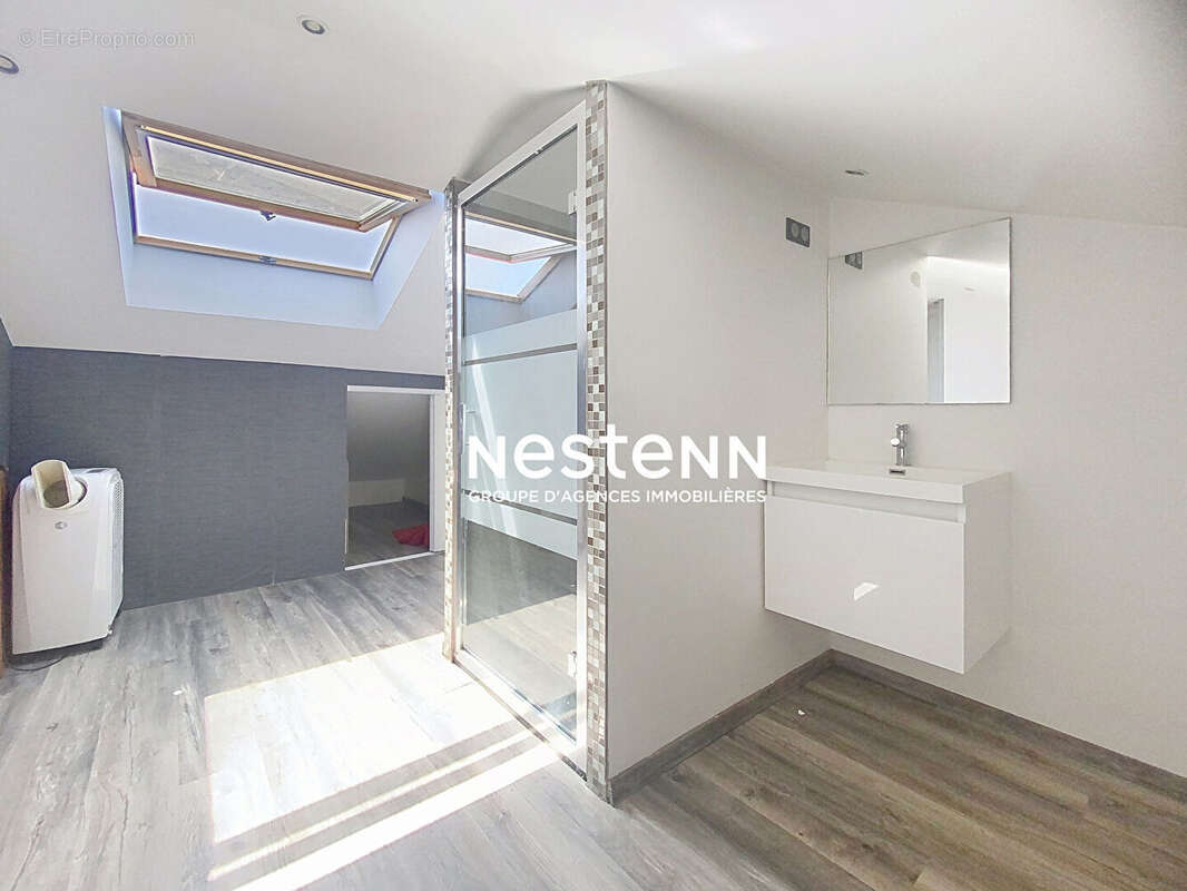4p - 140m2 - golfe juan - centre ville- sud-terrasse-duplex - photo 6