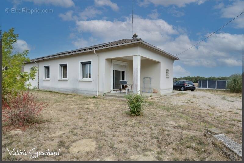 Maison à SAINT-SEURIN-SUR-L'ISLE