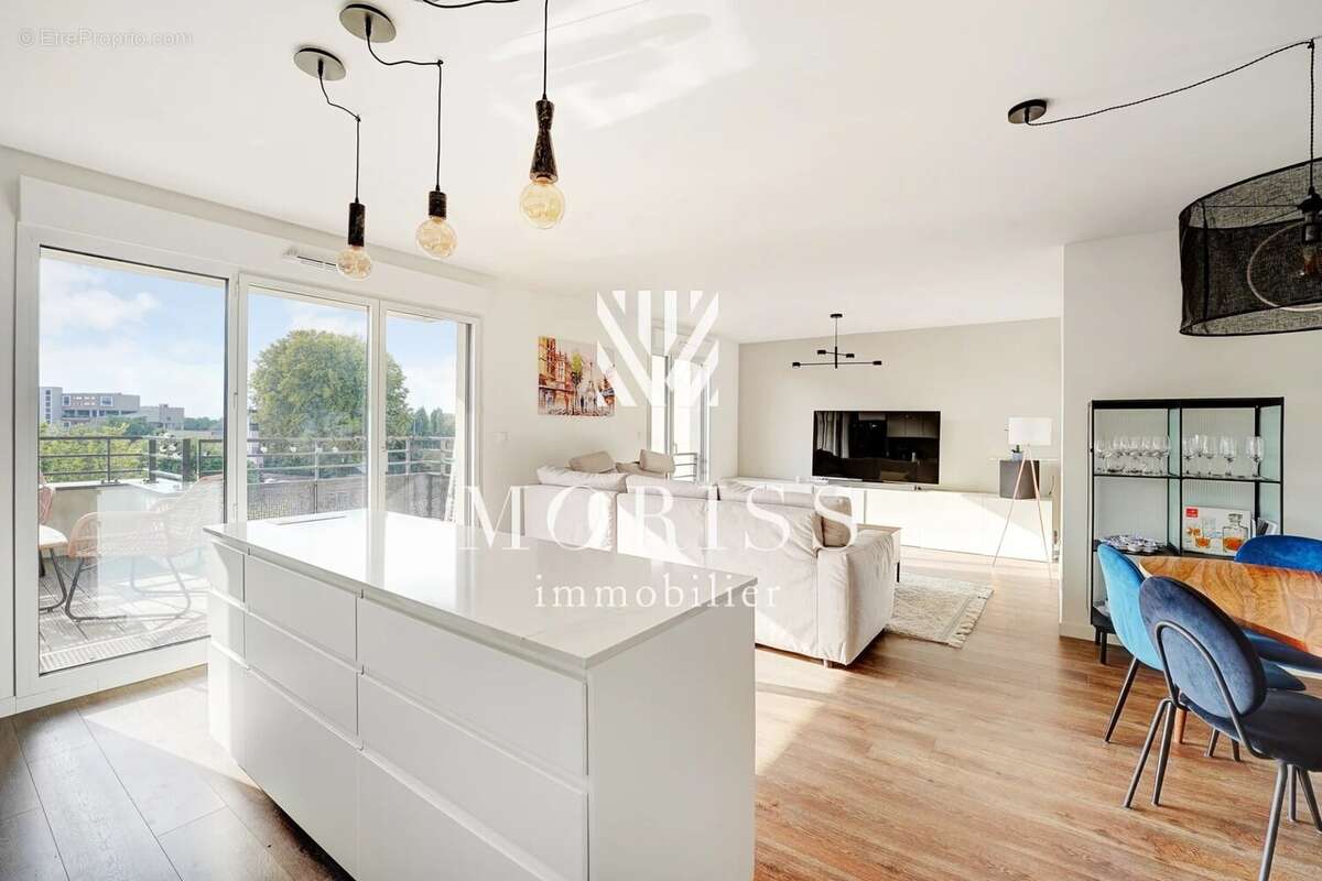 Appartement à COLOMBES