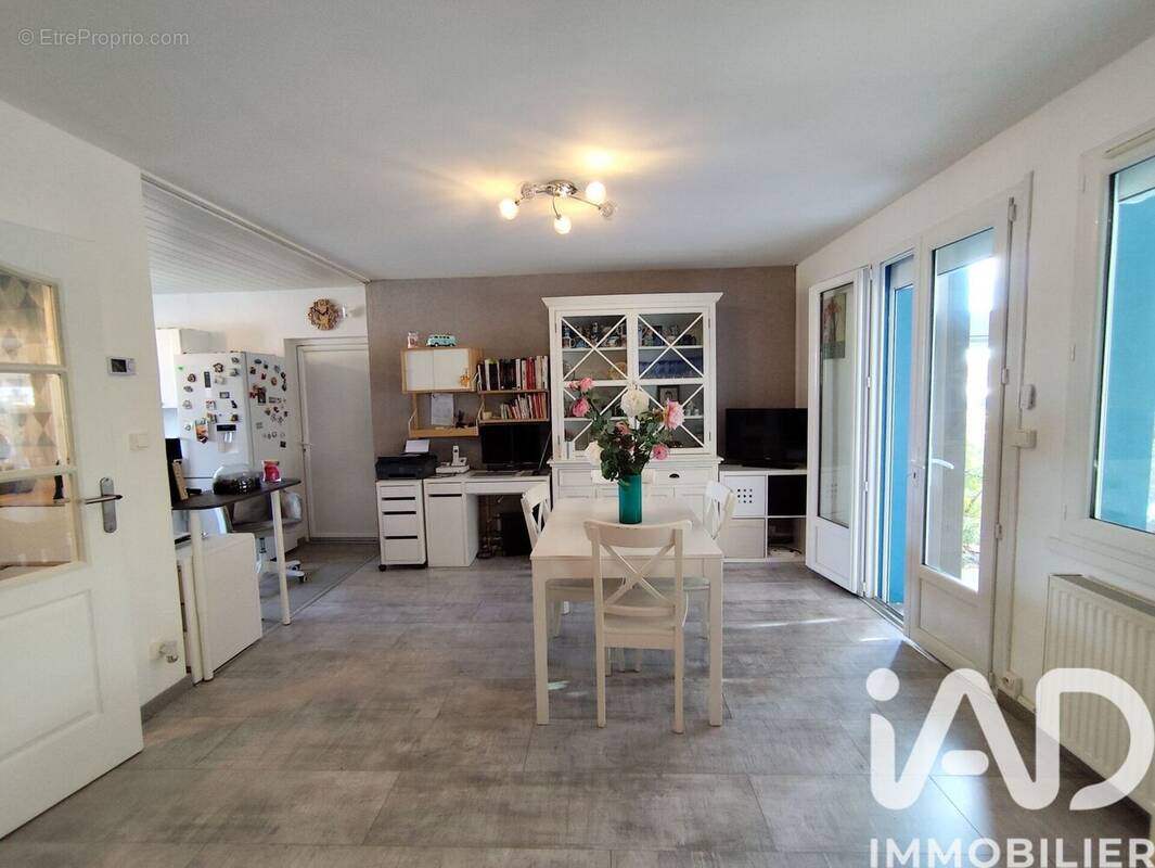 Photo 1 - Maison à SAINT-JEAN-DE-LA-RUELLE